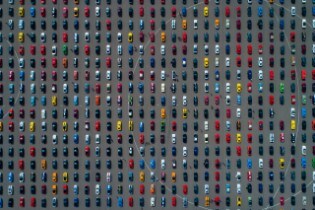 Ford Sets New World Record for Largest Mustang Meeting wi...